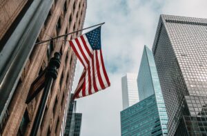 O sucesso de marcas que buscam vender nos Estados Unidos depende do envio antecipado e preditivo de estoque aos centros de fulfillment, evitando rupturas de estoque durante o Prime Day.