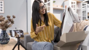 Descubra como o social commerce antecipa a decisão de compra. Otimize catálogo, tráfego e mídia para vender mais com a SellersFlow.